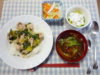 豚肉と野菜のあんかけごはん